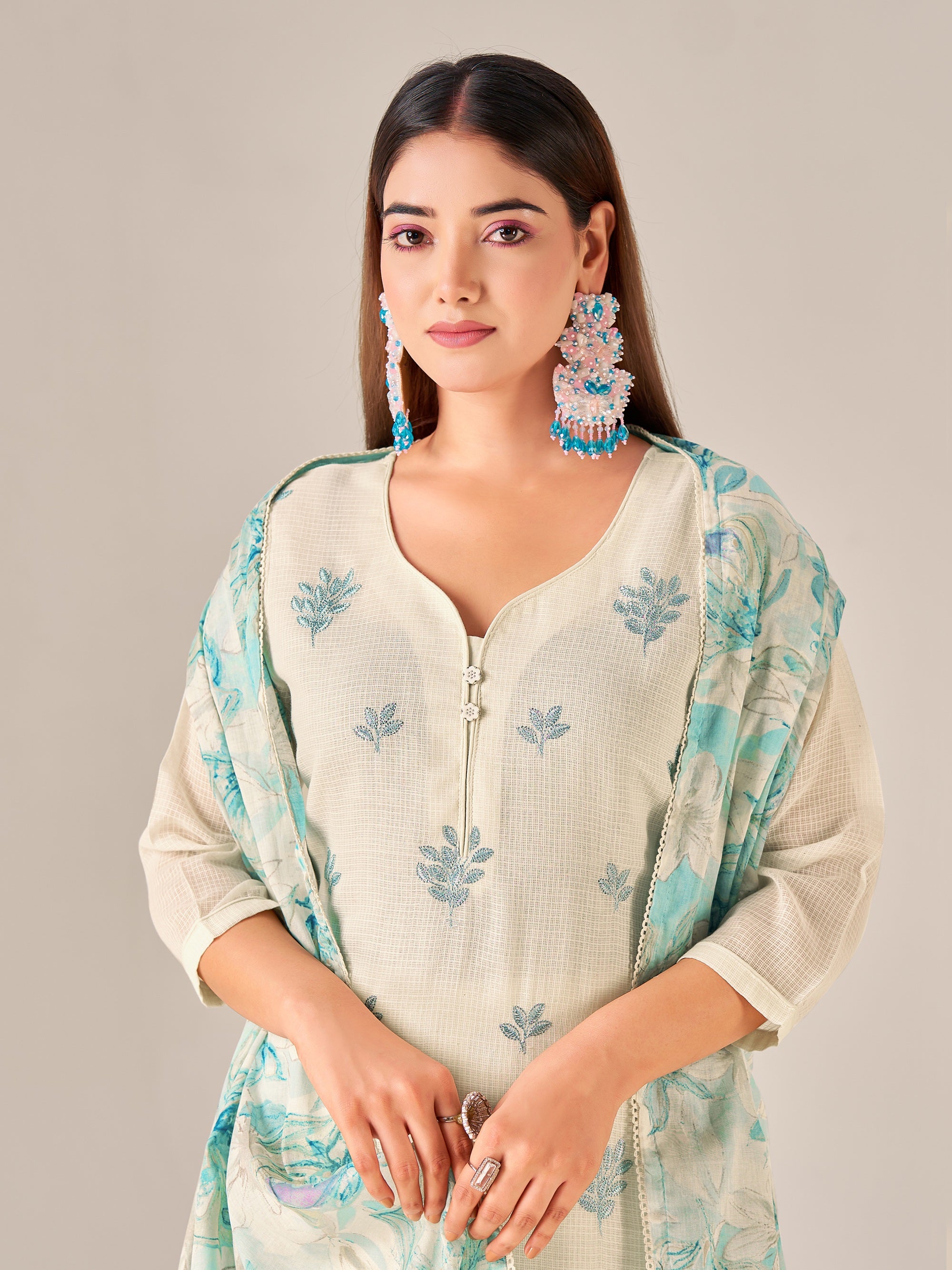 IOLY Women Floral Regular Thread Work Kurta with Palazzos & With Dupatta