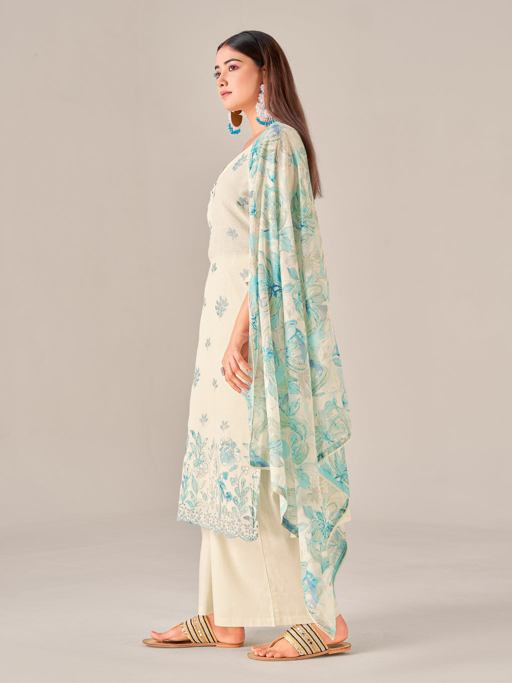 IOLY Women Floral Regular Thread Work Kurta with Palazzos & With Dupatta