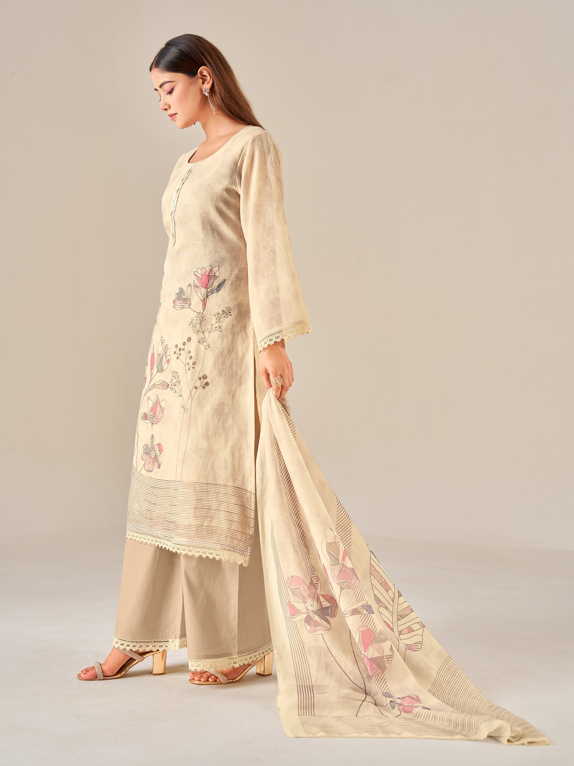 IOLY Women Floral Printed Regular Linen Kurta with Palazzos & With Dupatta