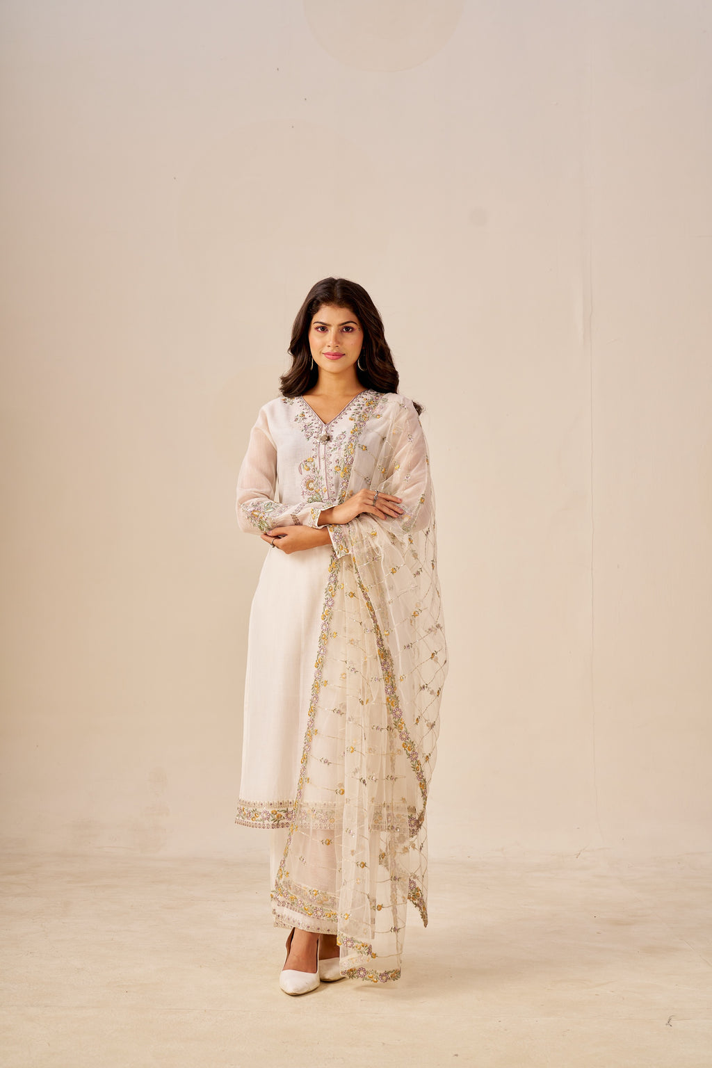 IOLY Floral Floral Yoke Design V-Neck Chanderi Cotton Kurta With Palazzos & Dupatta