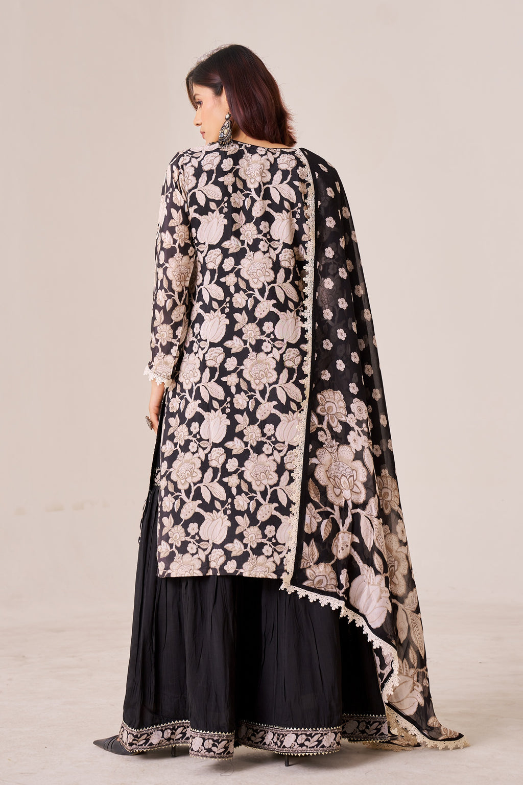 IOLY Floral Printed Round Neck Thread Work Straight Kurta With Palazzos & Dupatta