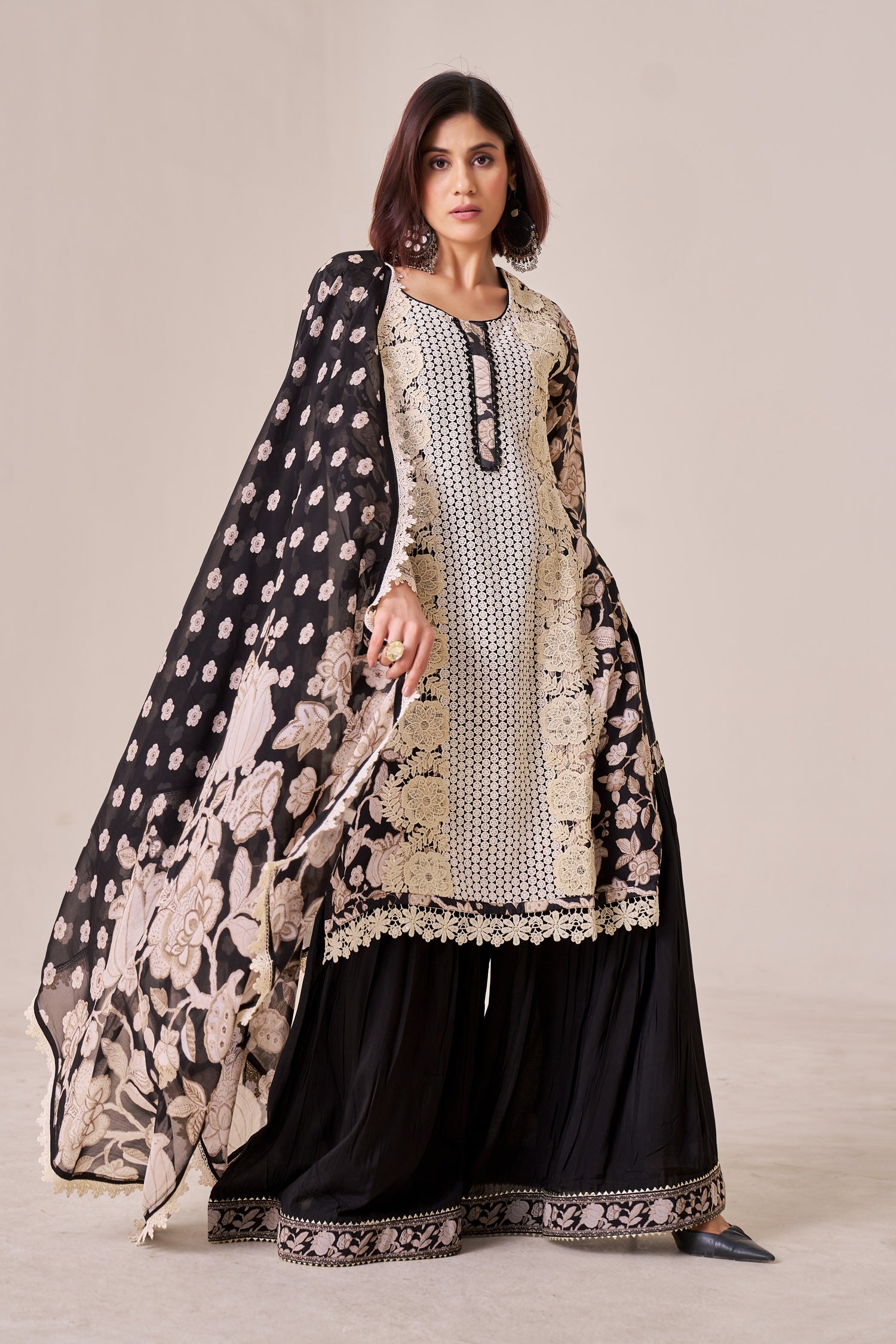 IOLY Floral Printed Round Neck Thread Work Straight Kurta With Palazzos & Dupatta