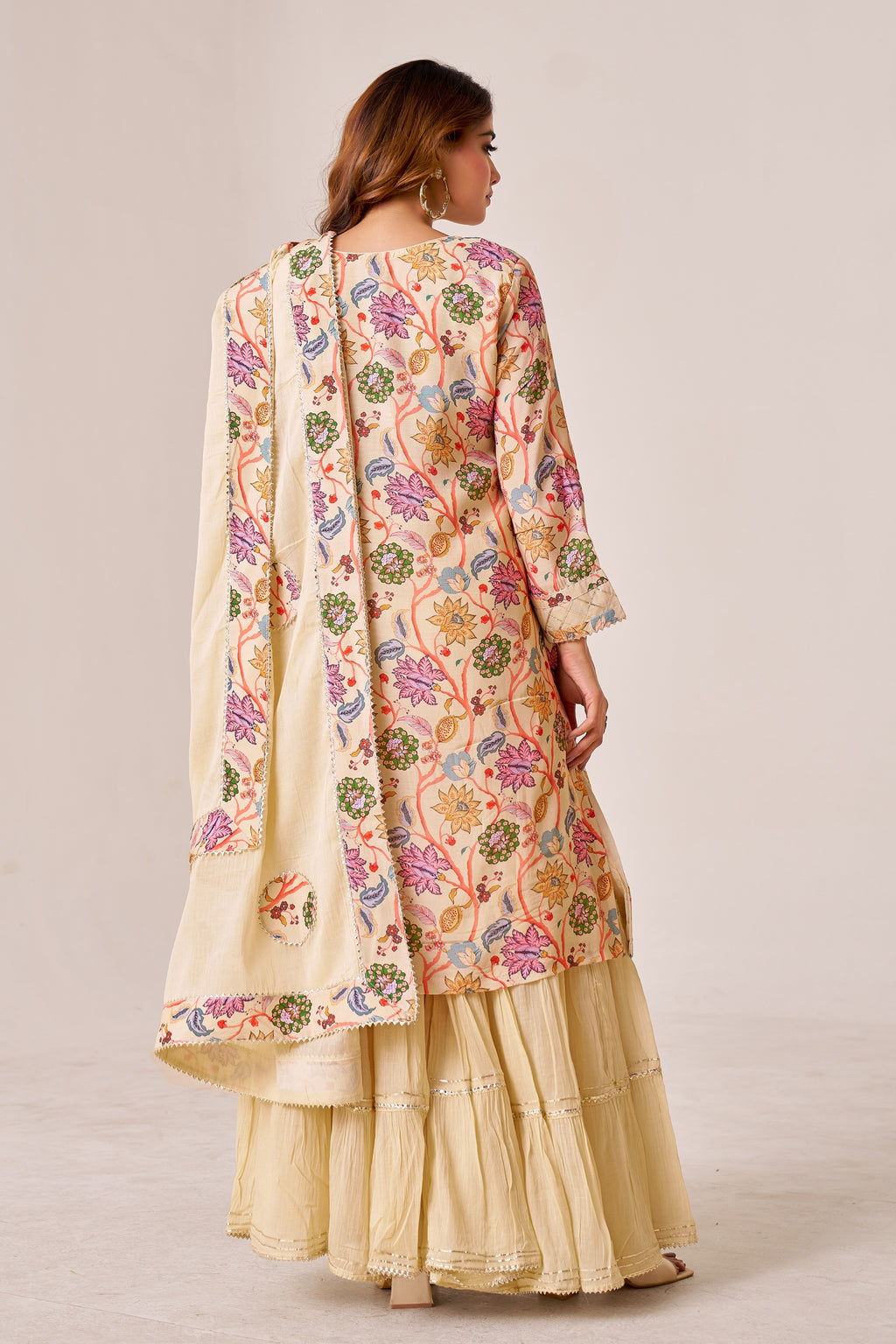IOLY Women Floral Printed Kurta with Sharara & Dupatta