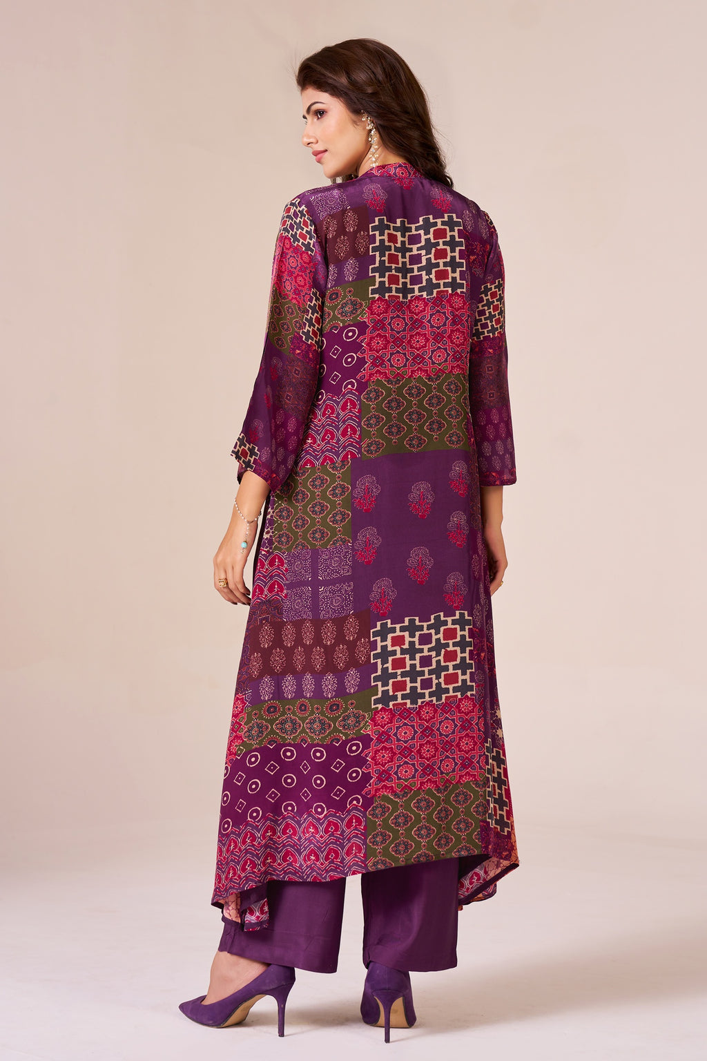 IOLY Women Ethnic Motifs Printed Regular Silk Crepe Kurta with Trousers