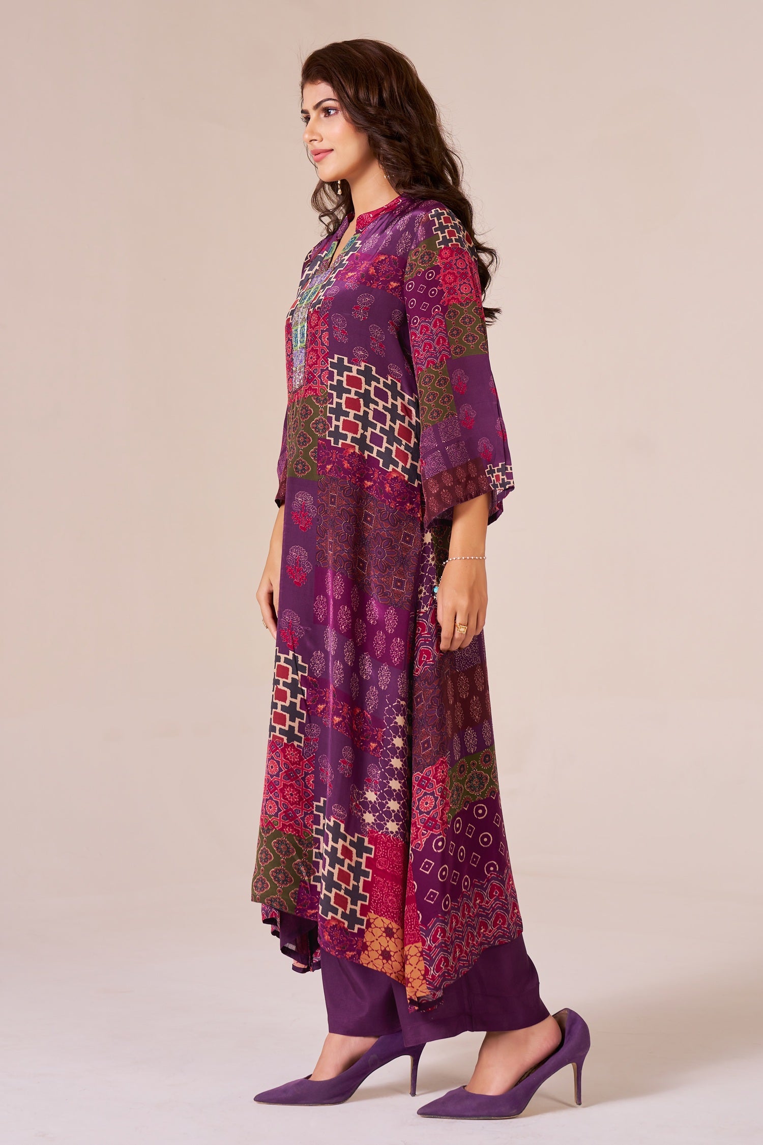 IOLY Women Ethnic Motifs Printed Regular Silk Crepe Kurta with Trousers