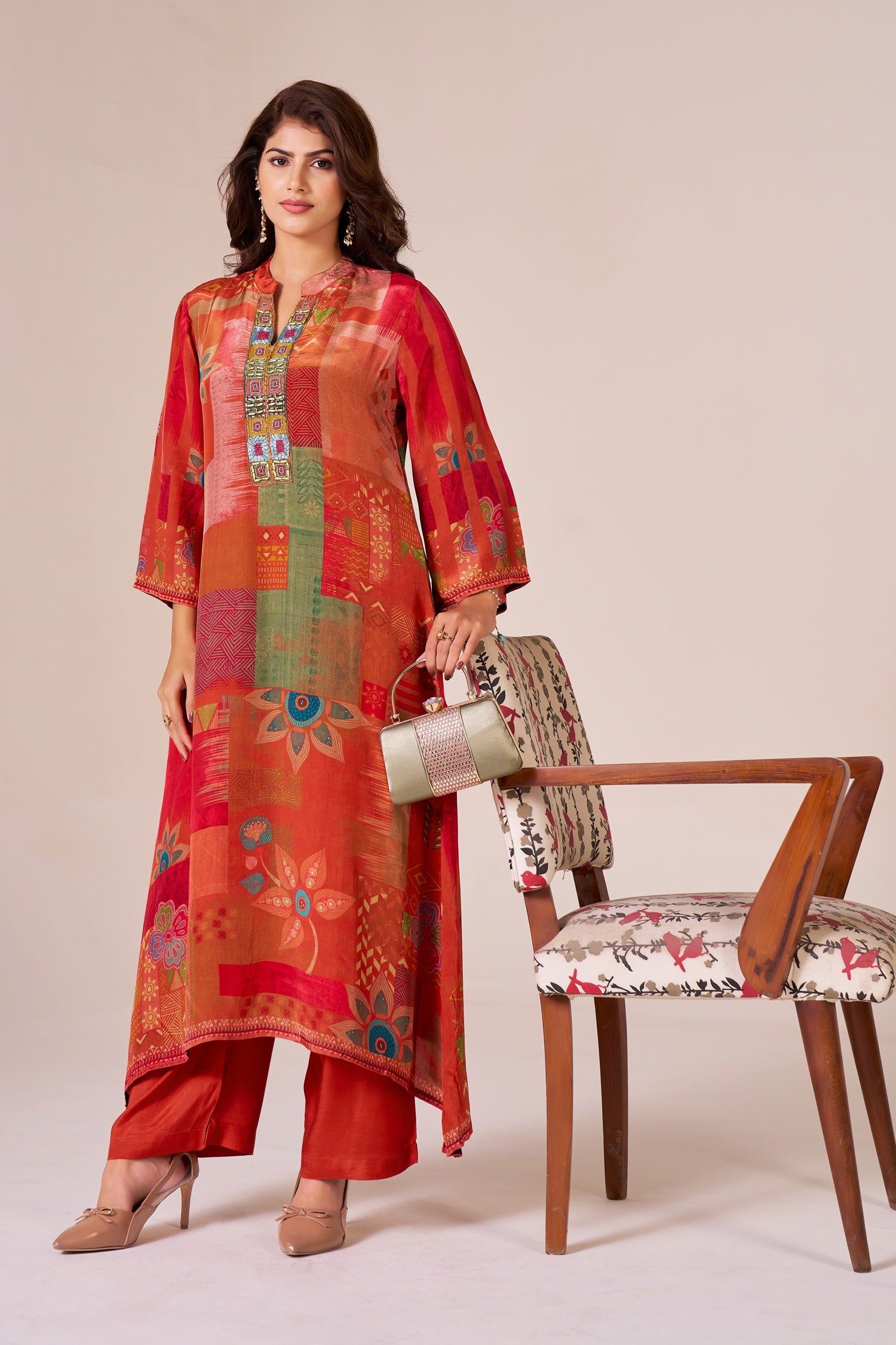 IOLY Women Ethnic Motifs Printed Regular Beads and Stones Silk Crepe Kurta with Trousers
