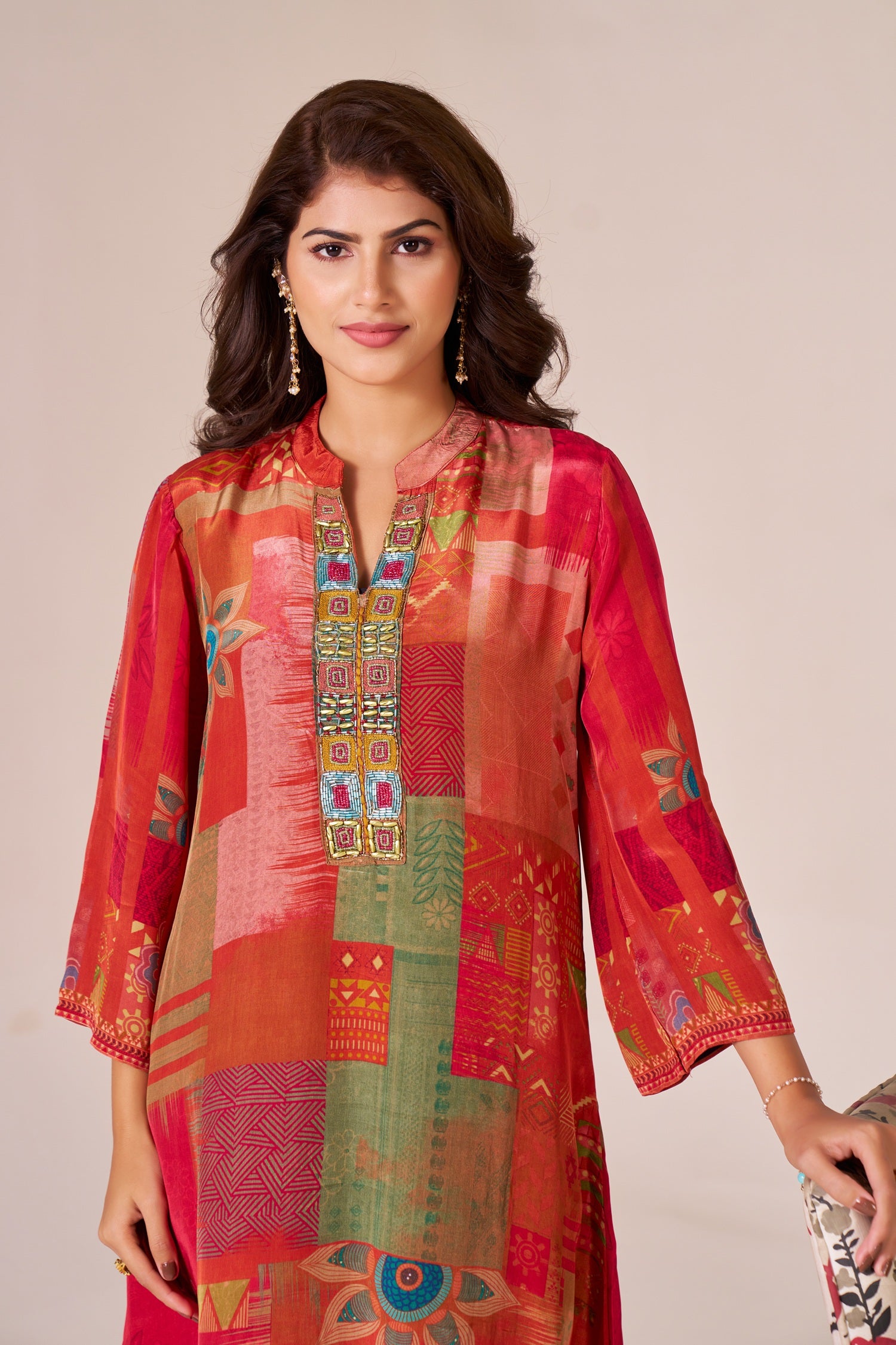 IOLY Women Ethnic Motifs Printed Regular Beads and Stones Silk Crepe Kurta with Trousers