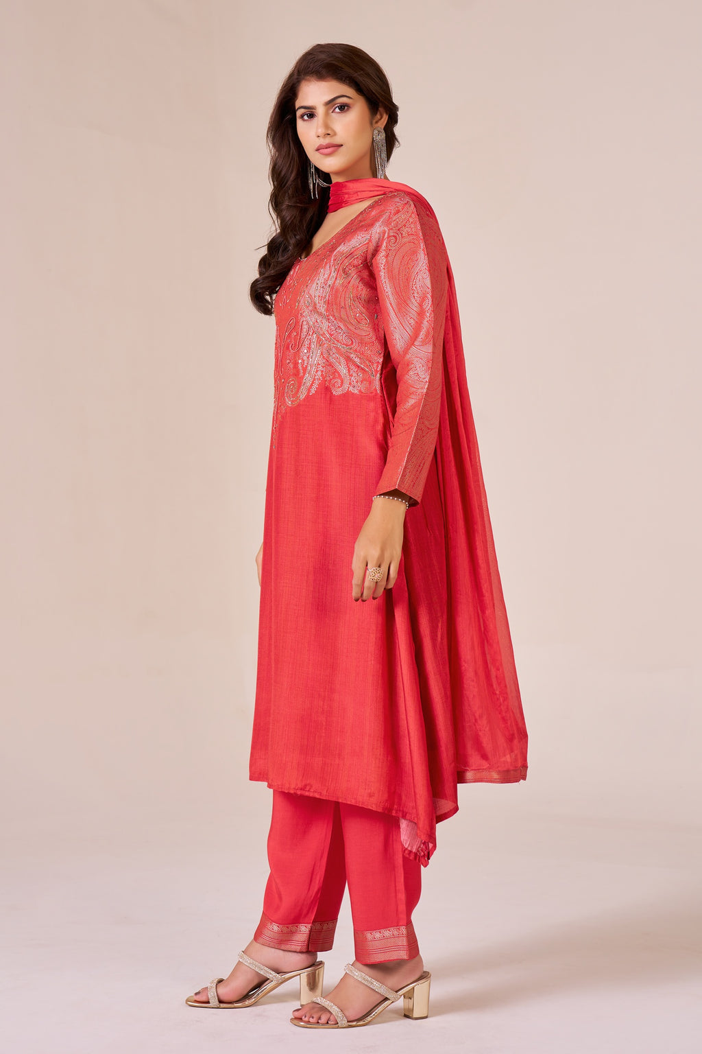 IOLY Women Ethnic Motifs Woven Design Silk Kurta with Trousers & Dupatta